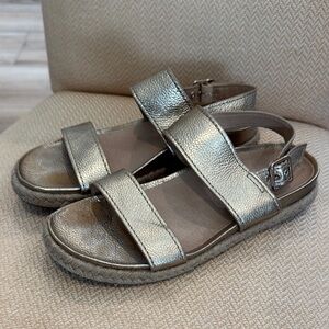 Vionic Gold Women's Sandals